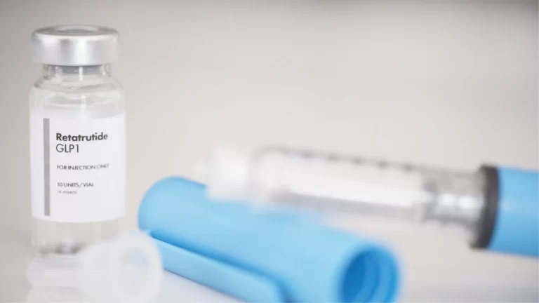 Retatrutide dosing vial and research injection syringe setup